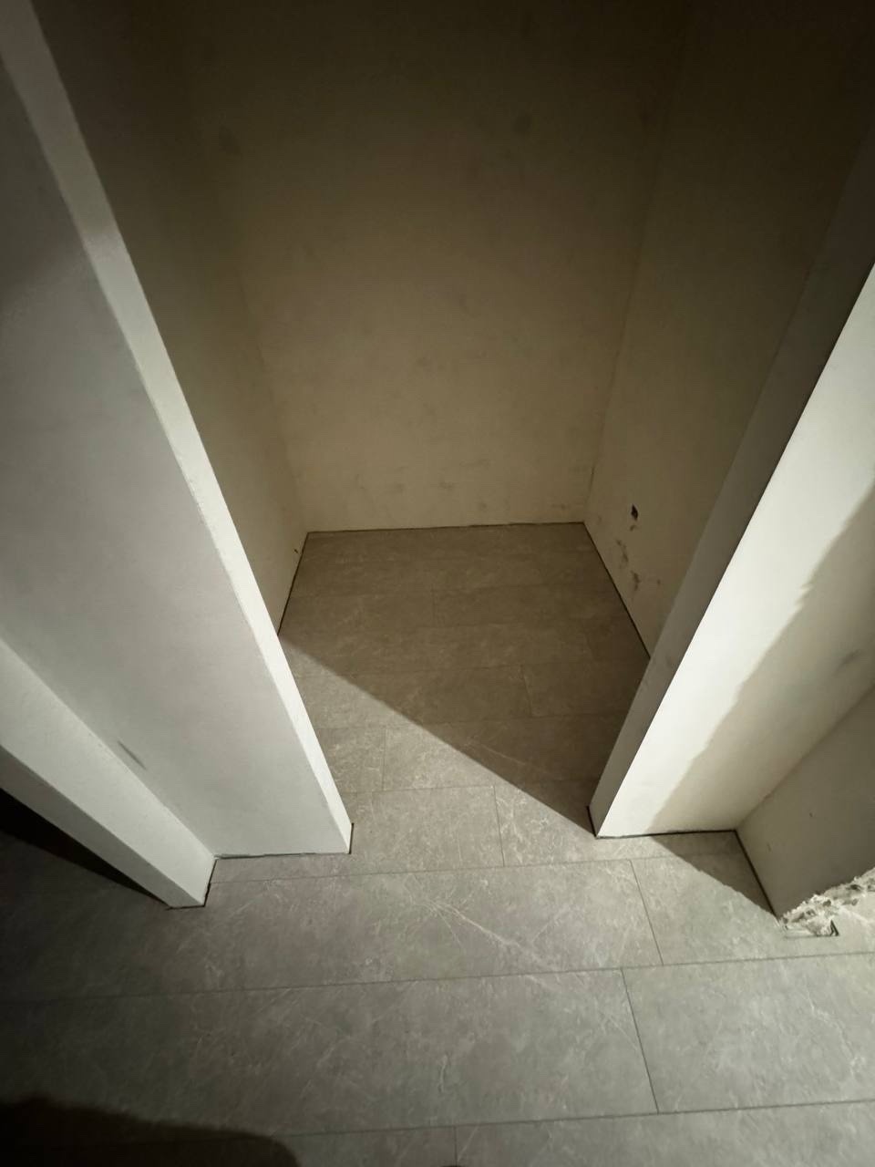 Ламинат Kastamonu Floorpan Lagoon Гранит Петра 743 пример укладки